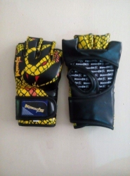 MMA GLOVES