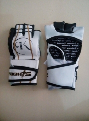 MMA GLOVES